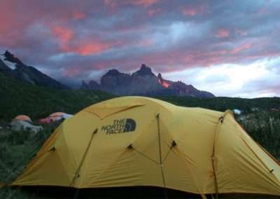 Niko's Two Adventure - Equipo Camping